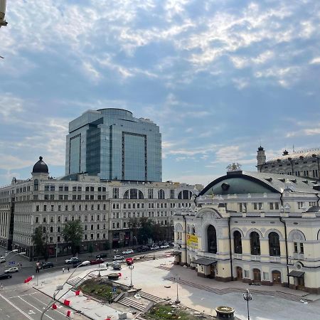 Amazing Opera View Διαμέρισμα Κίεβο Εξωτερικό φωτογραφία