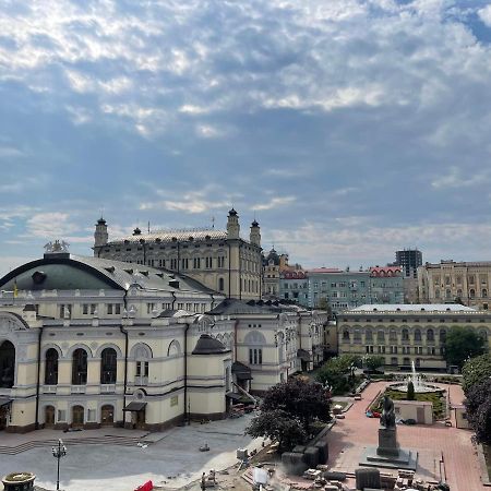 Amazing Opera View Διαμέρισμα Κίεβο Εξωτερικό φωτογραφία